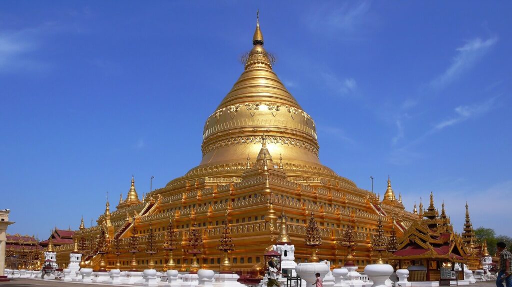 Shwedagon Pagoda Attractions in Myanmar